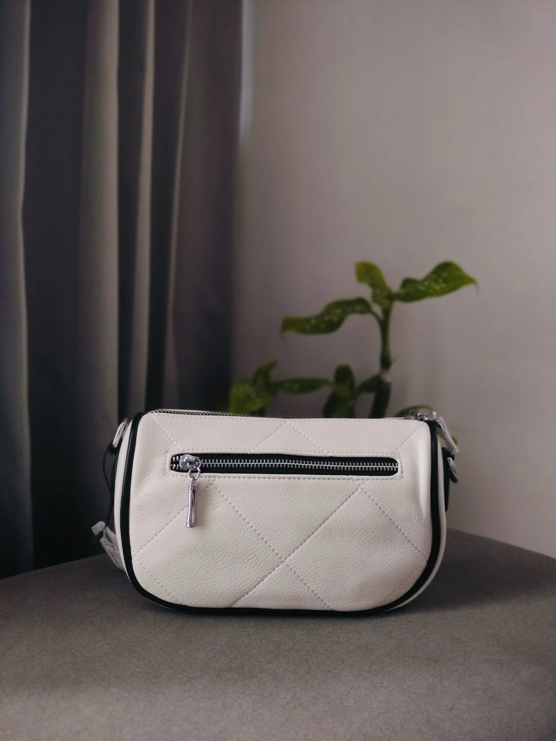 Adda Quilted White Rectangle Sling Bag - Image 2
